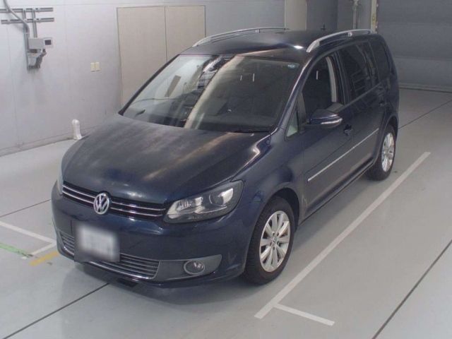 30726 Volkswagen Golf touran 1TCAV 2011 г. (CAA Chubu)